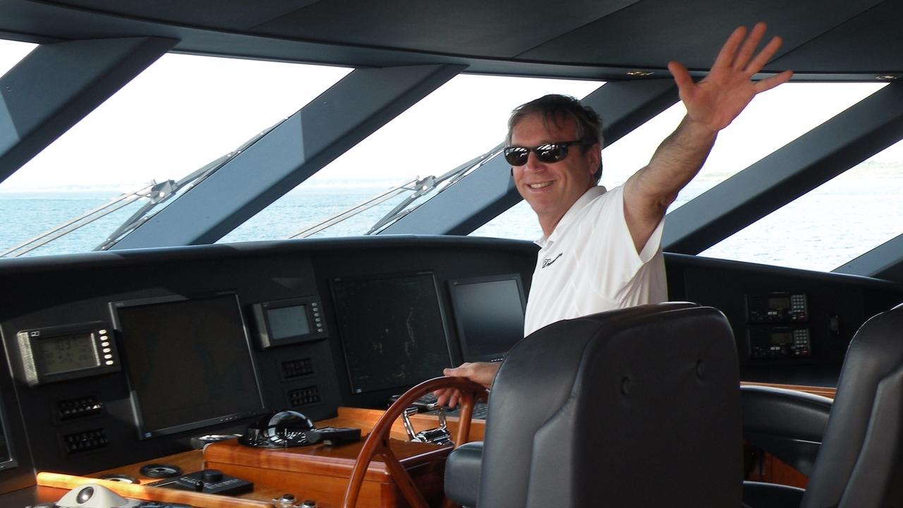 how to hire a yacht captain