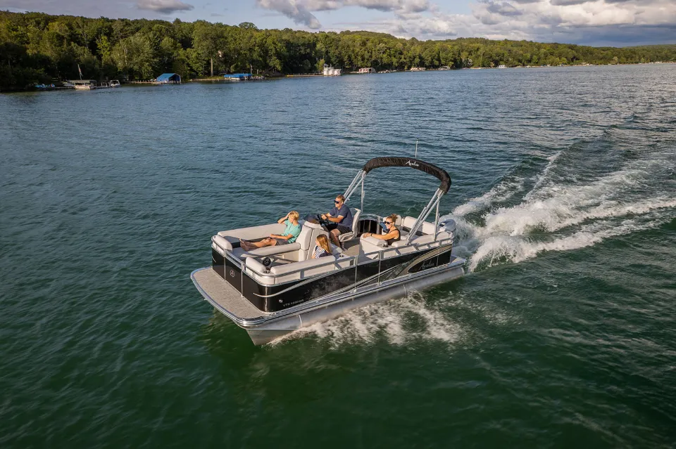 How Fast Does a Pontoon Boat Go - Fastest Speed of This Boat